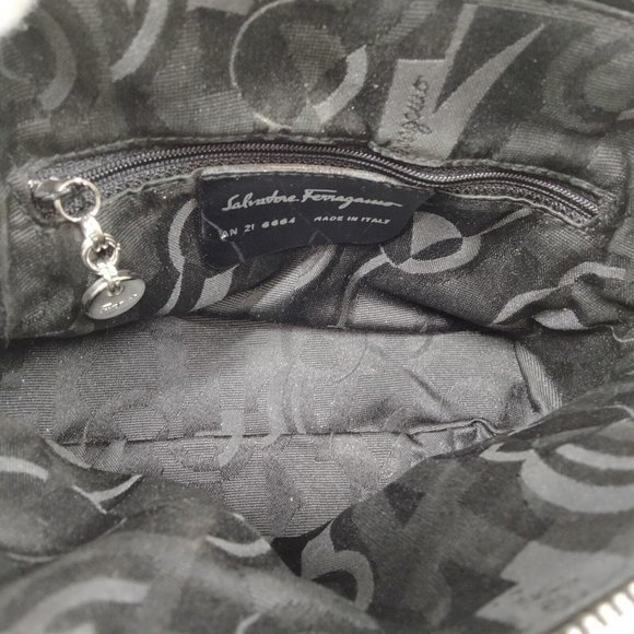 Salvatore Ferragamo Vintage Small Crossbody Bag Black Leather. - Picture 7 of 12